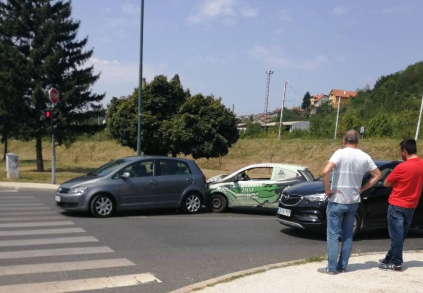 Detalj s mjesta sudara - Avaz