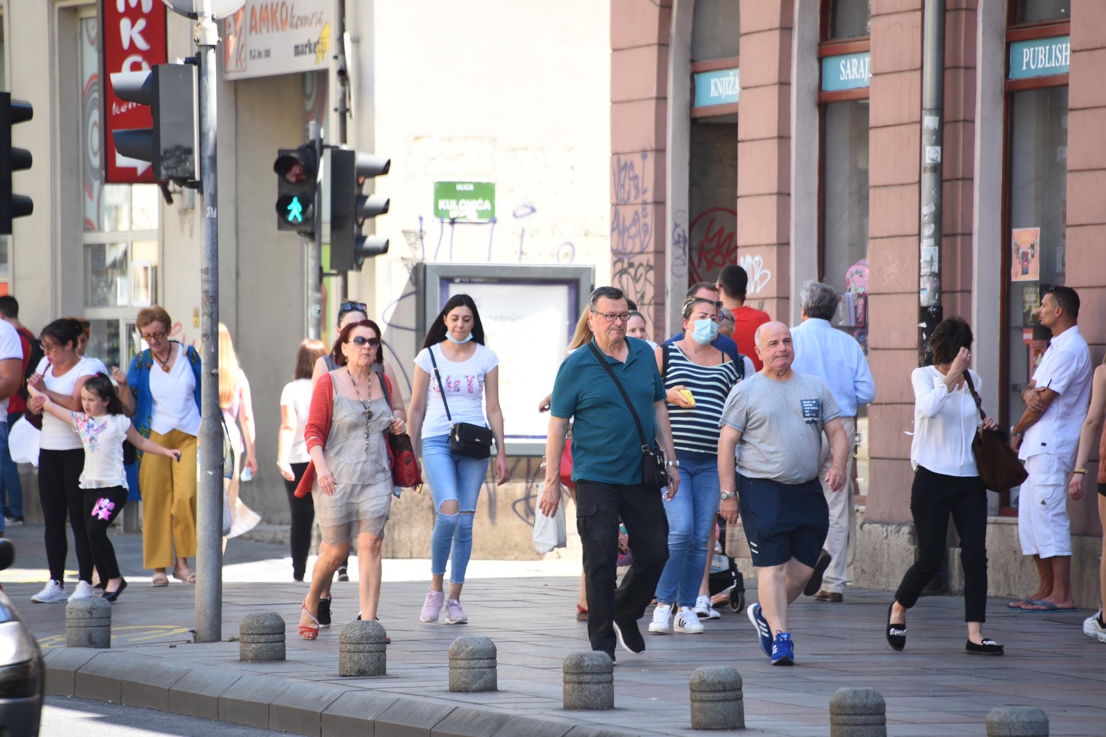 U BiH preminule tri osobe, 377 novozaraženih