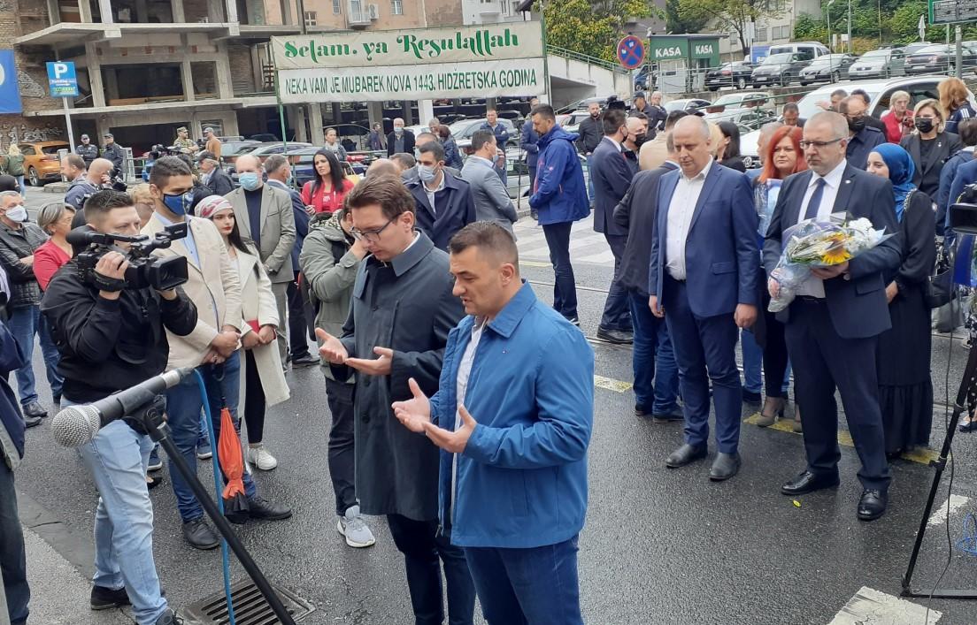 Brojne delegacije položile cvijeće - Avaz