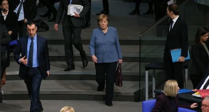 Merkel uskoro odlazi u penziju - Avaz