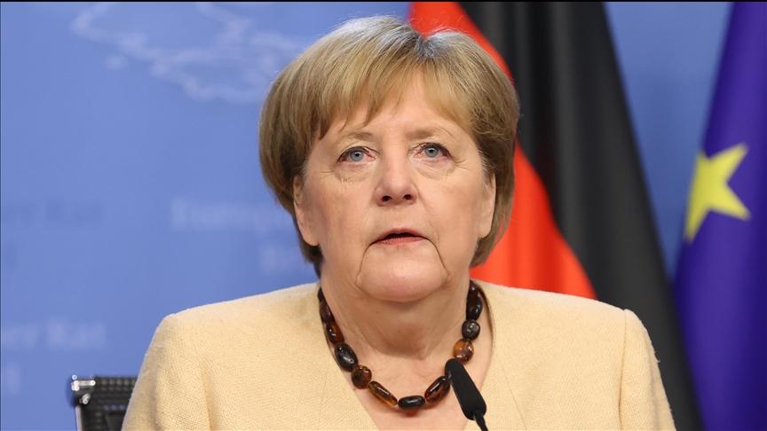 Merkel: Vakcinisane osobe nisu zamorci