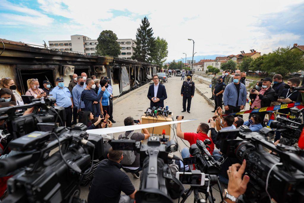 Pendarovski: Za sada nema indicija da je požar u bolnici podmetnut