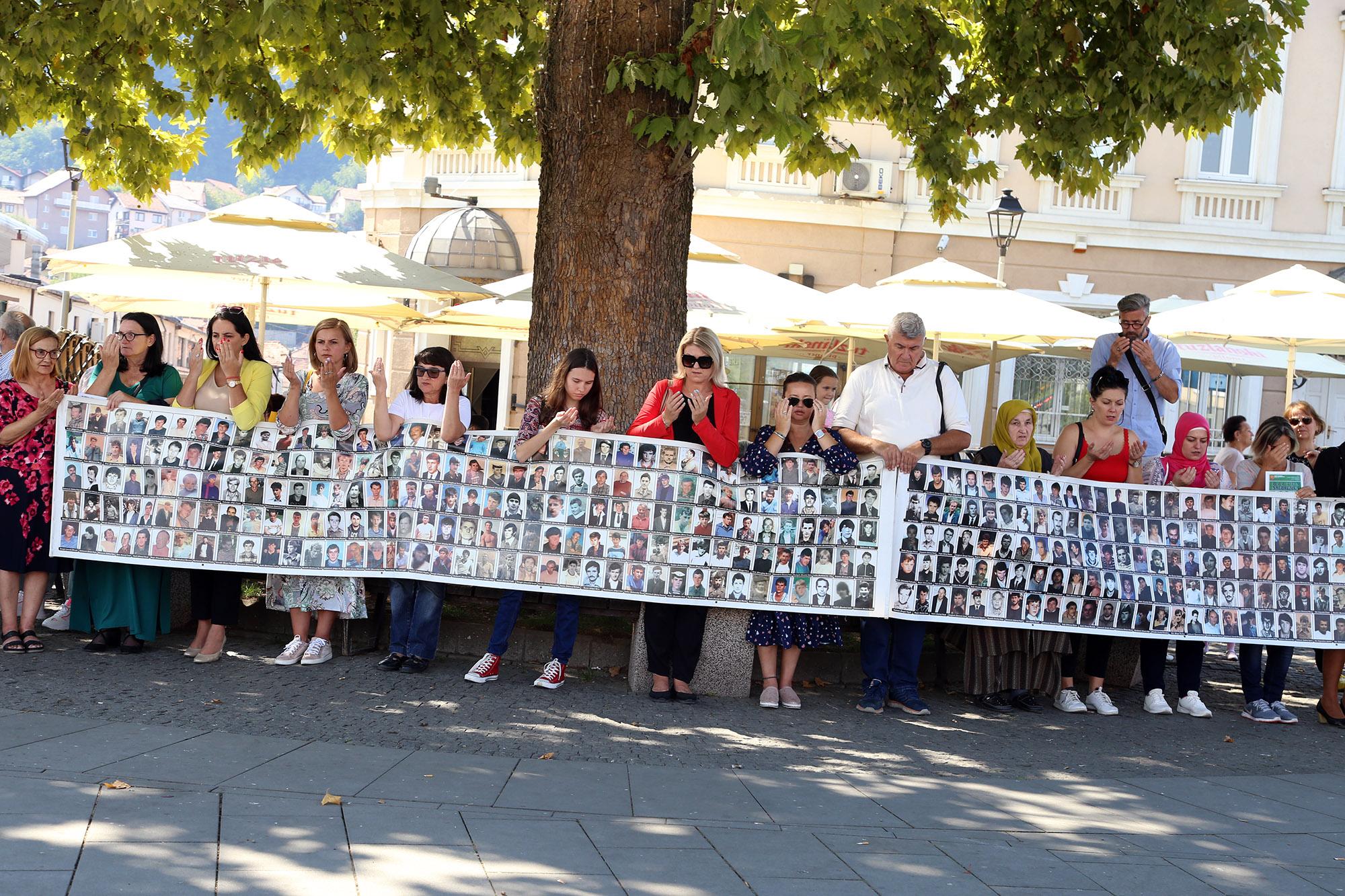 Majke Srebrenice umiru, a nisu dočekale identifikaciju svojih najmilijih