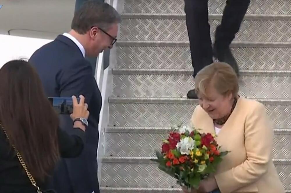 Angela Merkel stigla u Beograd: Predsjednik Vučić dočekao njemačku kancelarku na aerodromu Nikola Tesla