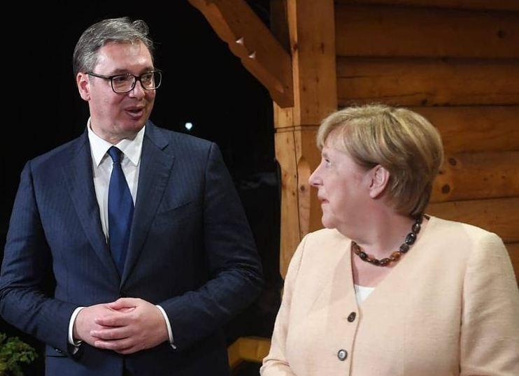 Otkriveno šta je Angela Merkel jela na večeri s Vučićem: Na meniju tradicionalna hrana