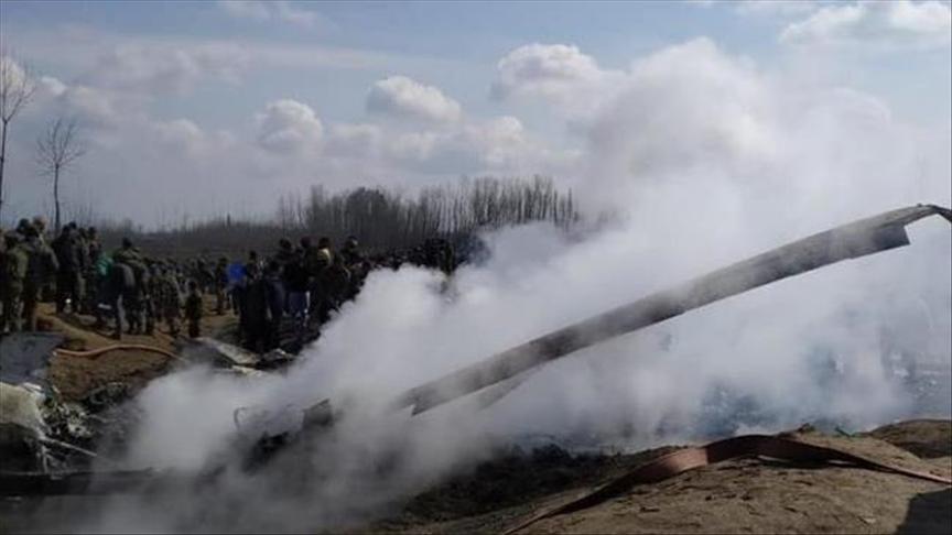 2 pilots dead as Indian army chopper crashes in Kashmir