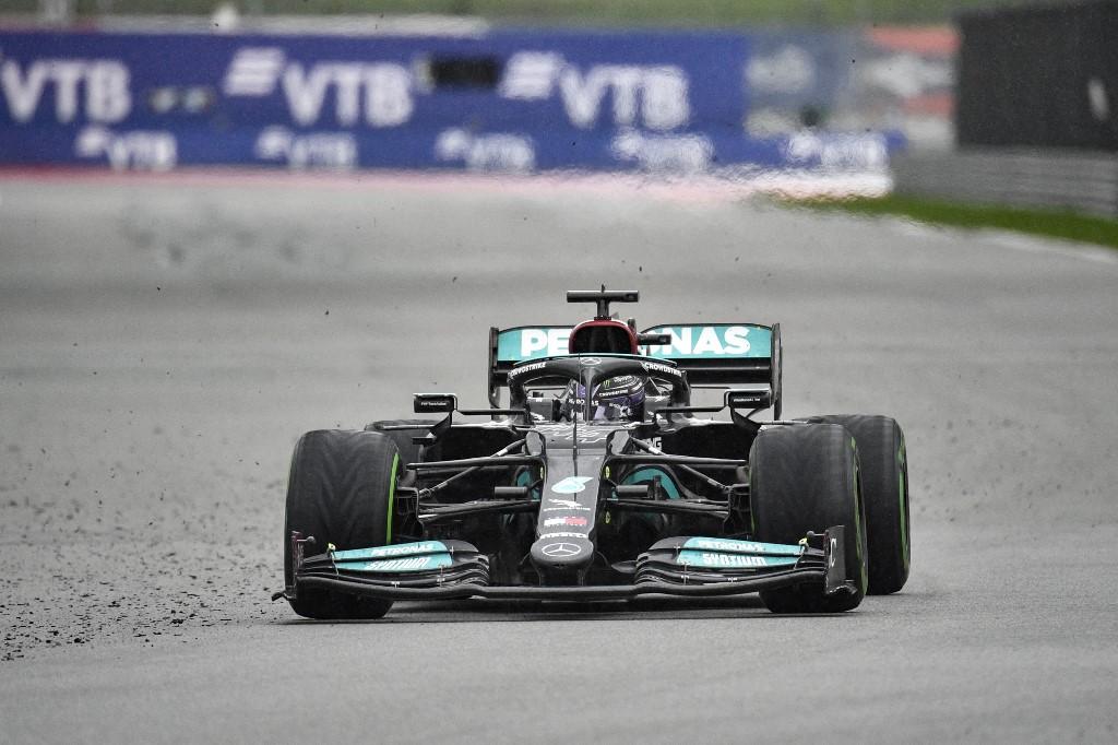 Hamilton u Sočiju stigao do jubilarne 100. pobjede