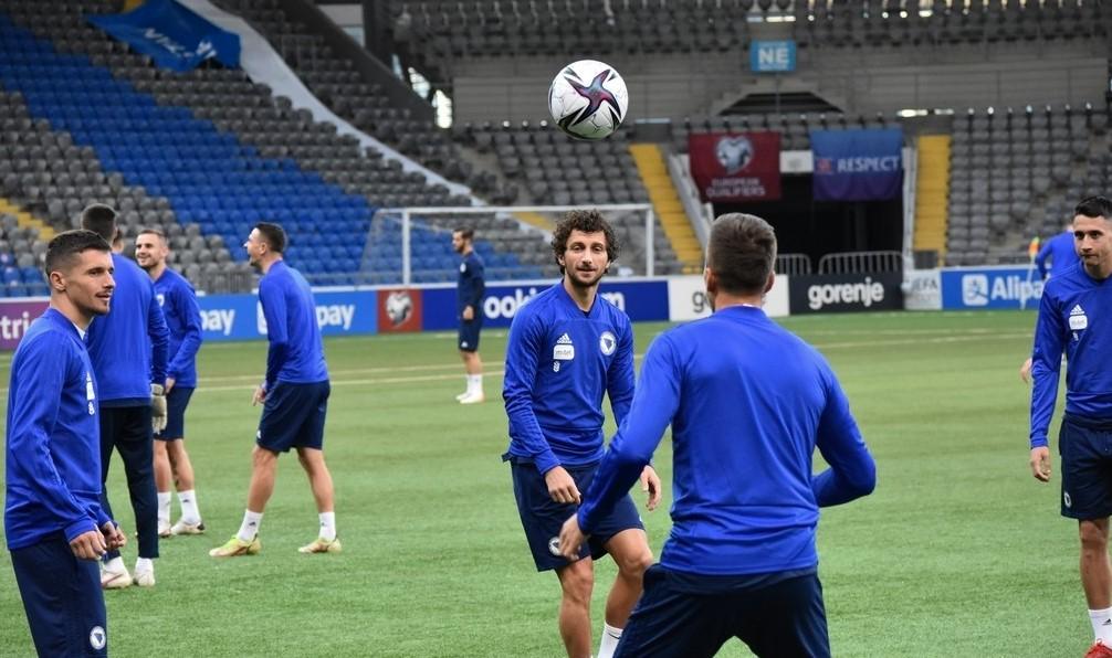 "Zmajevi" u dobroj atmosferi odradili oficijelni trening na "Astana Areni"