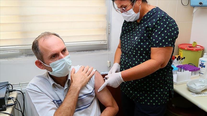 Doses of the Turkovac jab are being administered to volunteers at three hospitals in Izmir - Avaz