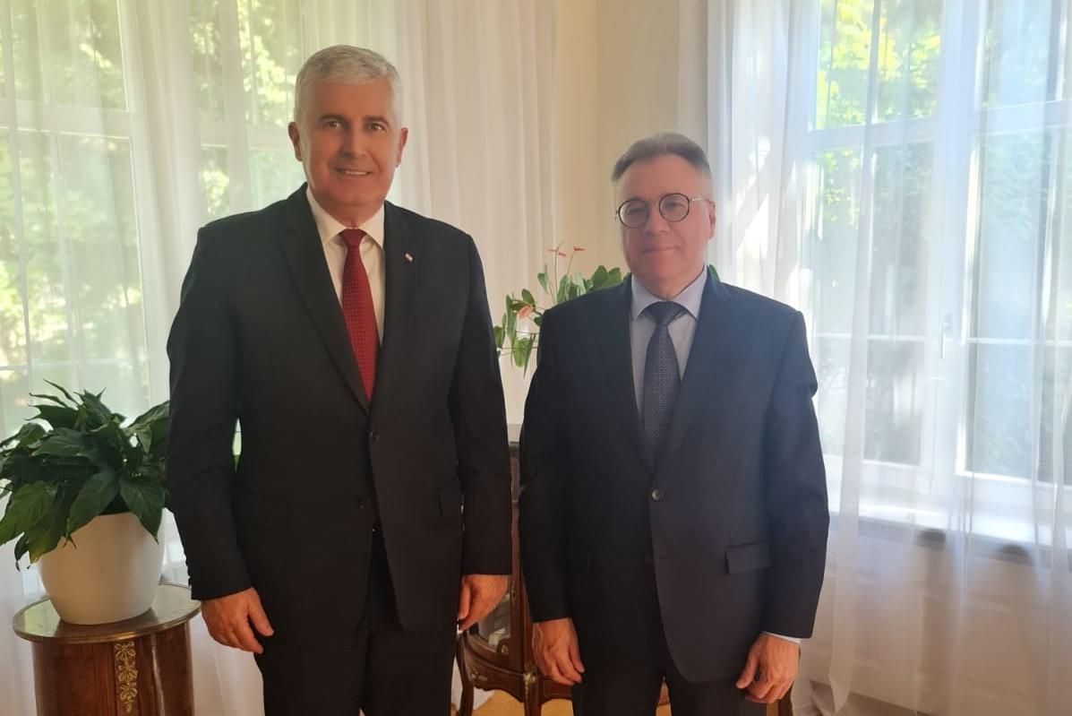 Dragan Čović se sastao s ambasadorom Rusije Igorom Kalabuhovim