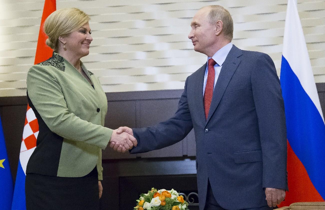 Kolinda Grabar-Kitarović sa Putinom - Avaz