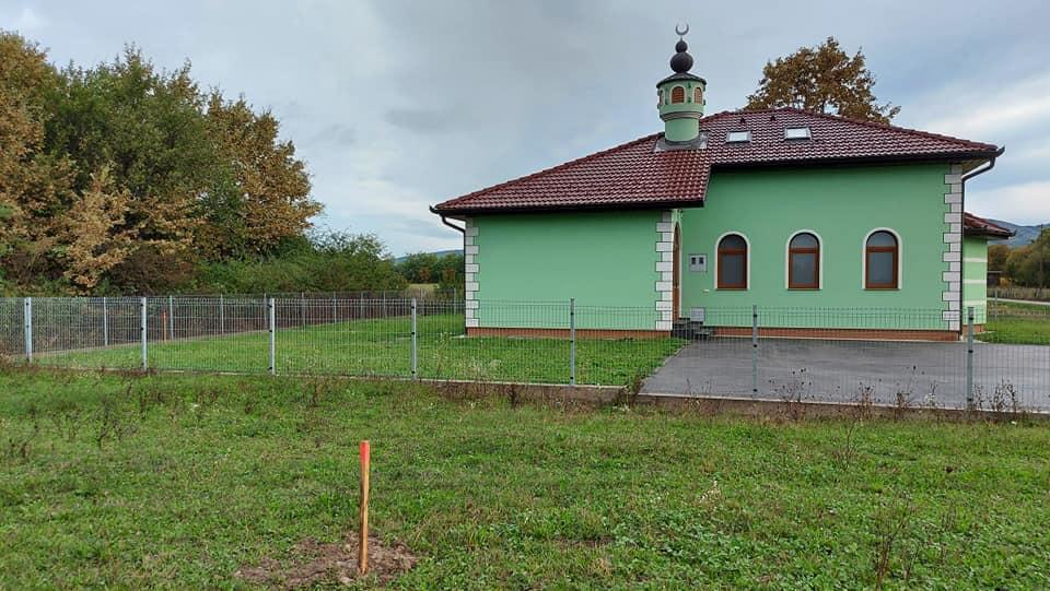 Obilježena linija na vakufskoj imovini - Avaz