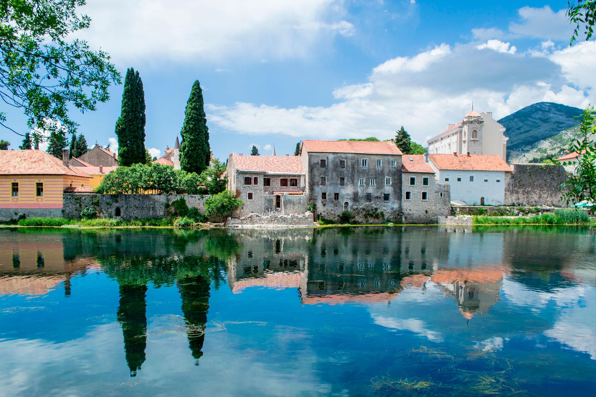 Ljubav na prvi pogled - Avaz