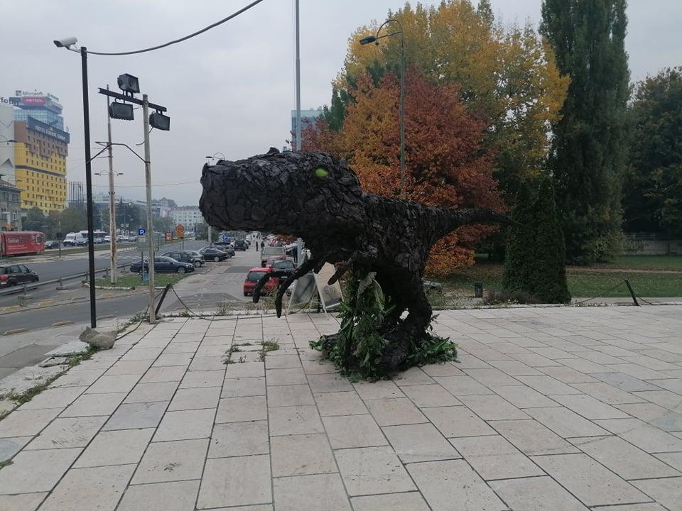 Osnovni materijal od kojeg je Frenki napravljen je ćumur - Avaz