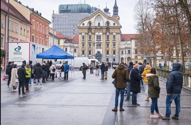 Slovenska vlada odluku o mogućim novim mjerama odgodila za petak