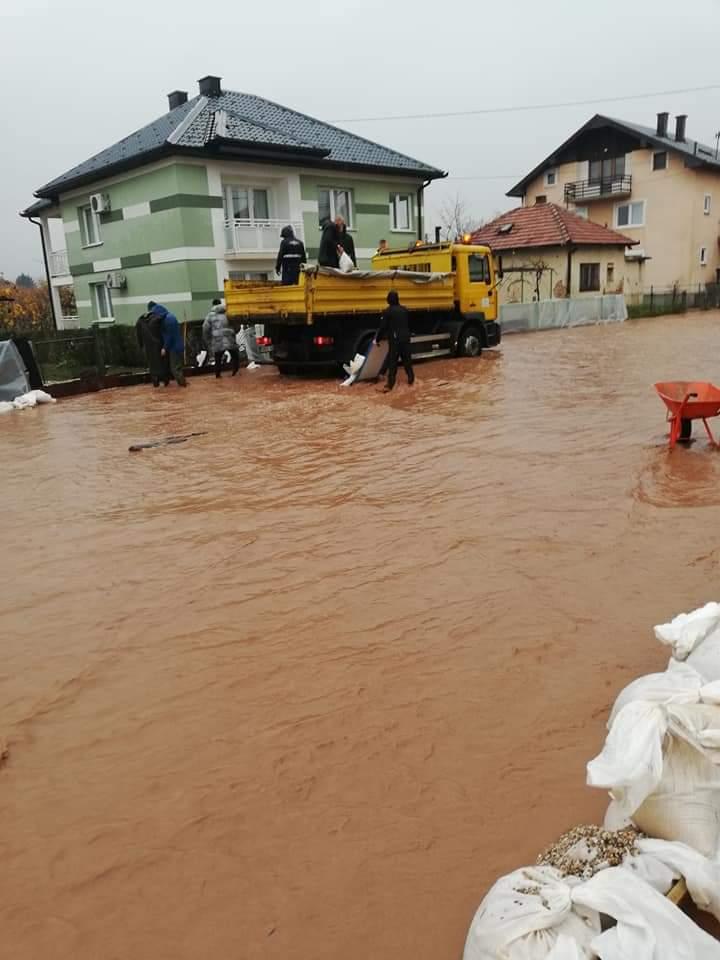 Poplave u sarajevskom naselju Butmir - Avaz