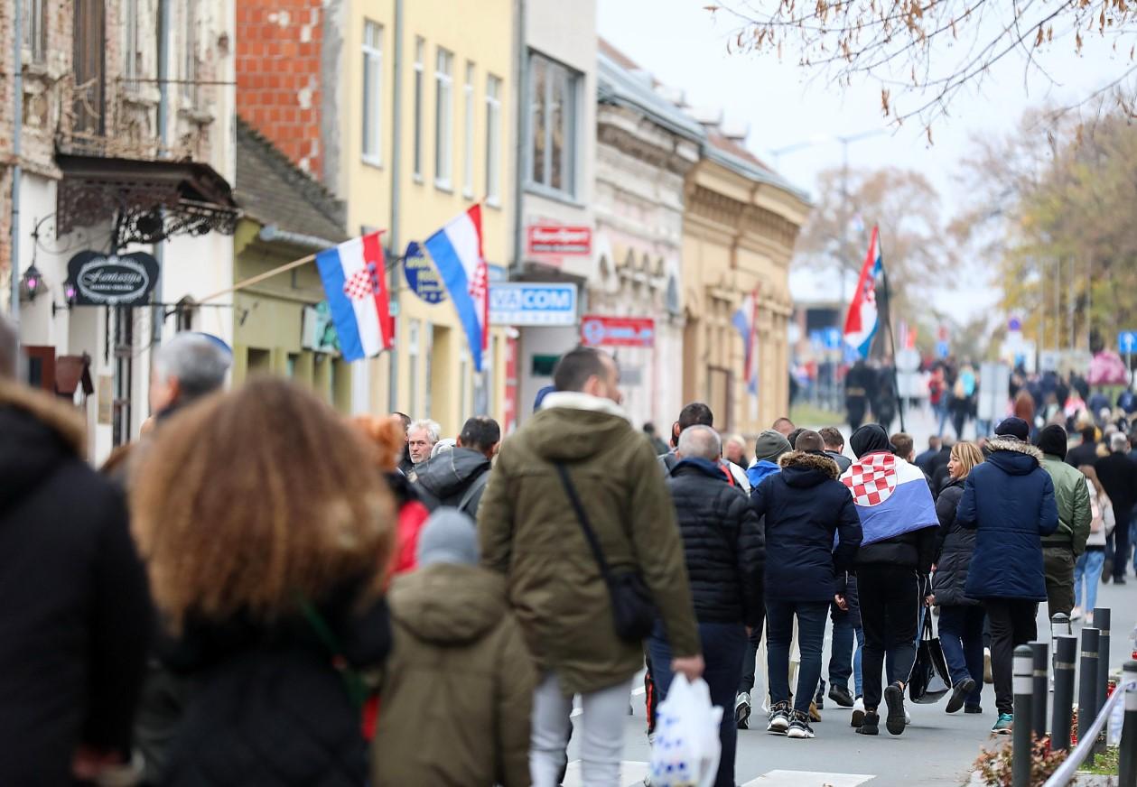 U Koloni sjećanja tradicionalno sudjeluju najviši državni predstavnici - Avaz