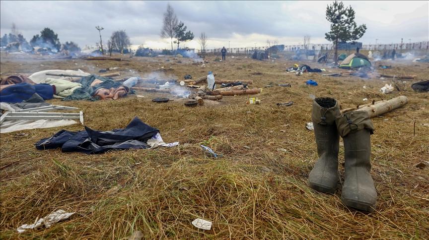 Belarus clears migrant camps at Polish border