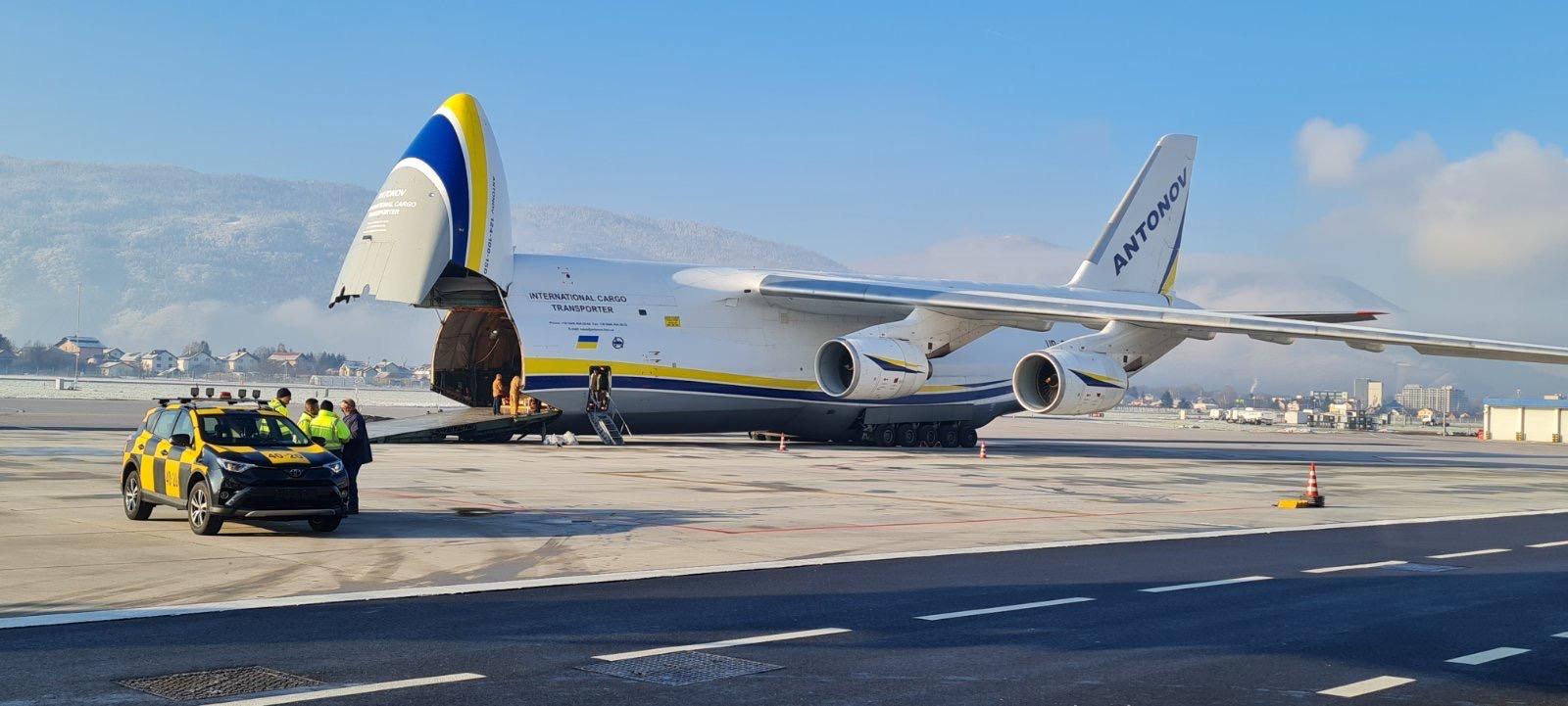 Stigla četiri nova američka helikoptera za Oružane snage BiH