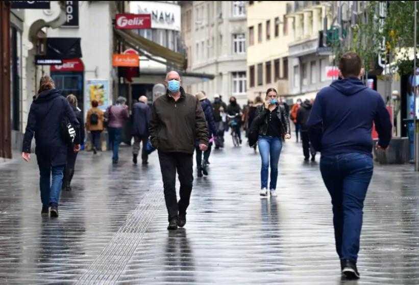 Ustavni sud Slovenije proglasio neustavnim uvođenje potvrda o preboljenju ili vakcinaciji protiv koronavirusa - Avaz