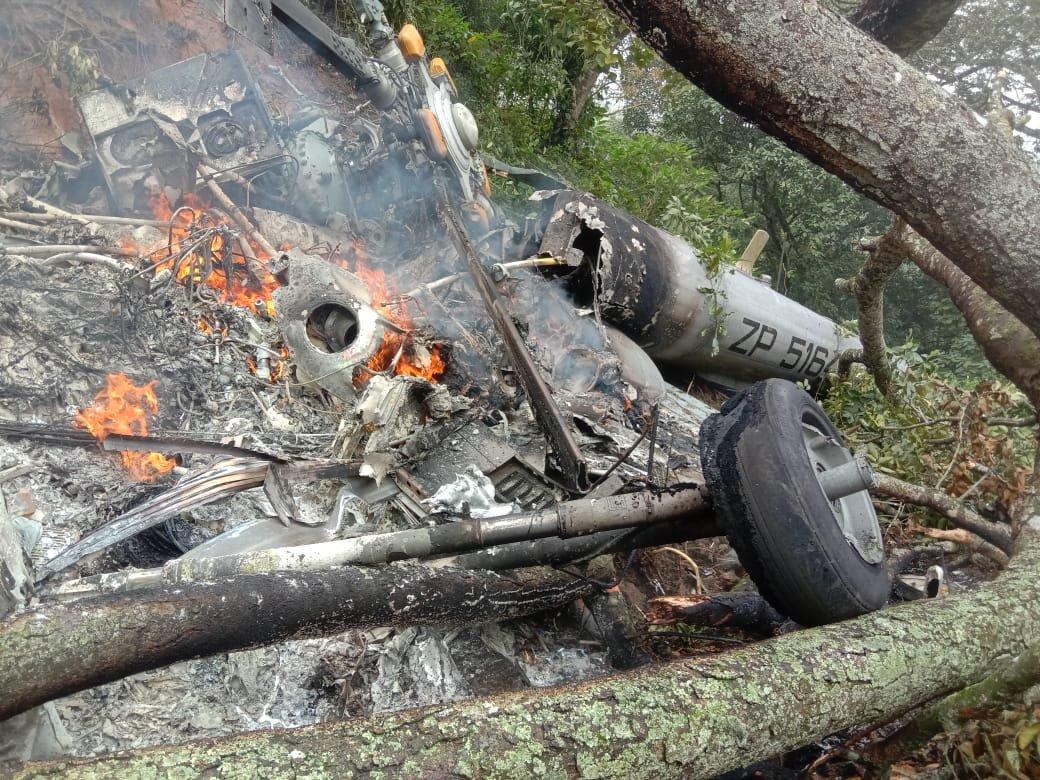 Najmanje četvero poginulo u padu indijskog vojnog helikoptera