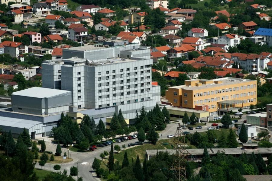 Kantonalni i općinski sanitarni inspektori jučer su izdali 77 rješenja o samoizoliranju i izoliranju - Avaz