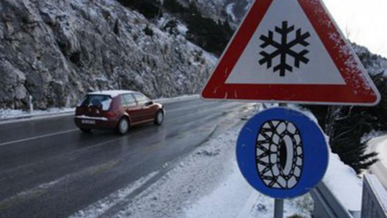 Na put ne krećite bez zimske opreme - Avaz