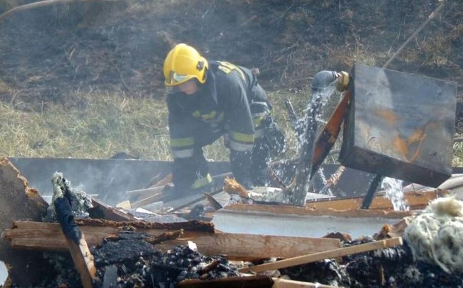 U Bratuncu stradale dvije osobe - Avaz