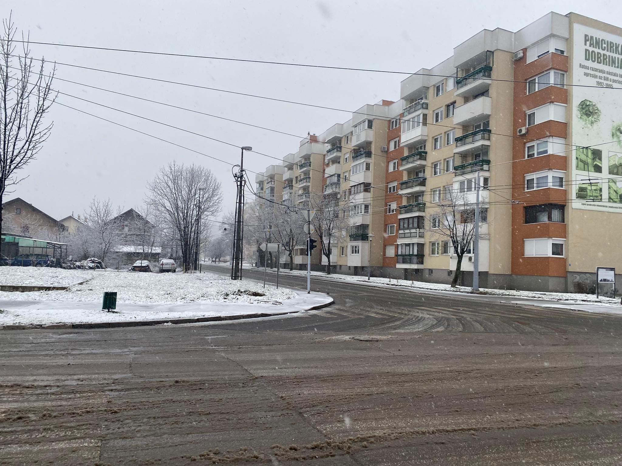 Snijeg zabijelio Sarajevo: Pogledajte šta smo zabilježili na ulicama glavnog grada