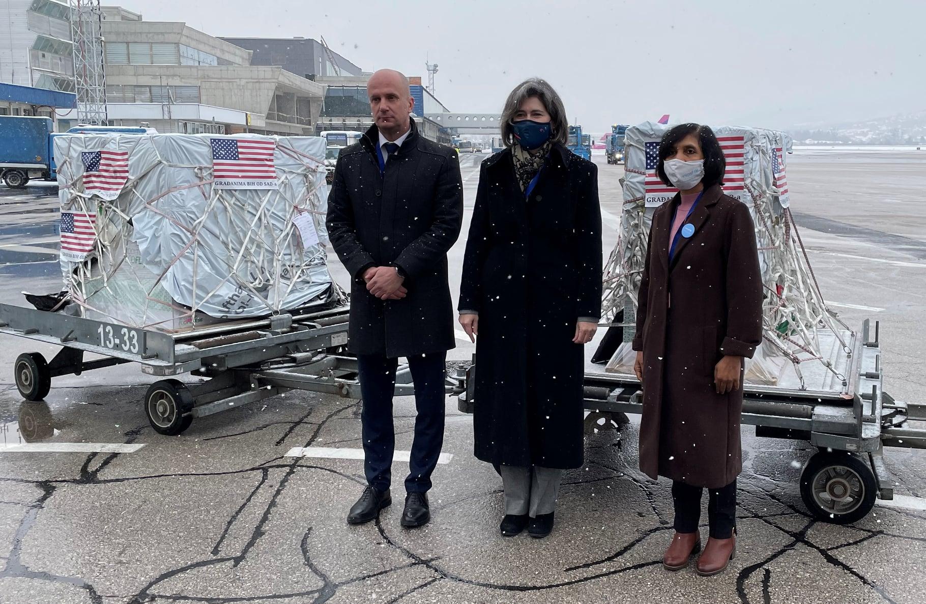 Vakcine pristigle na Međunarodni aerodrom u Sarajevu - Avaz