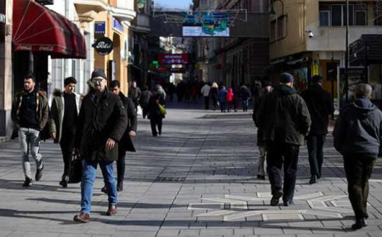 Umjereno do pretežno oblačno prije podne, nešto sunčanije u drugoj polovini dana