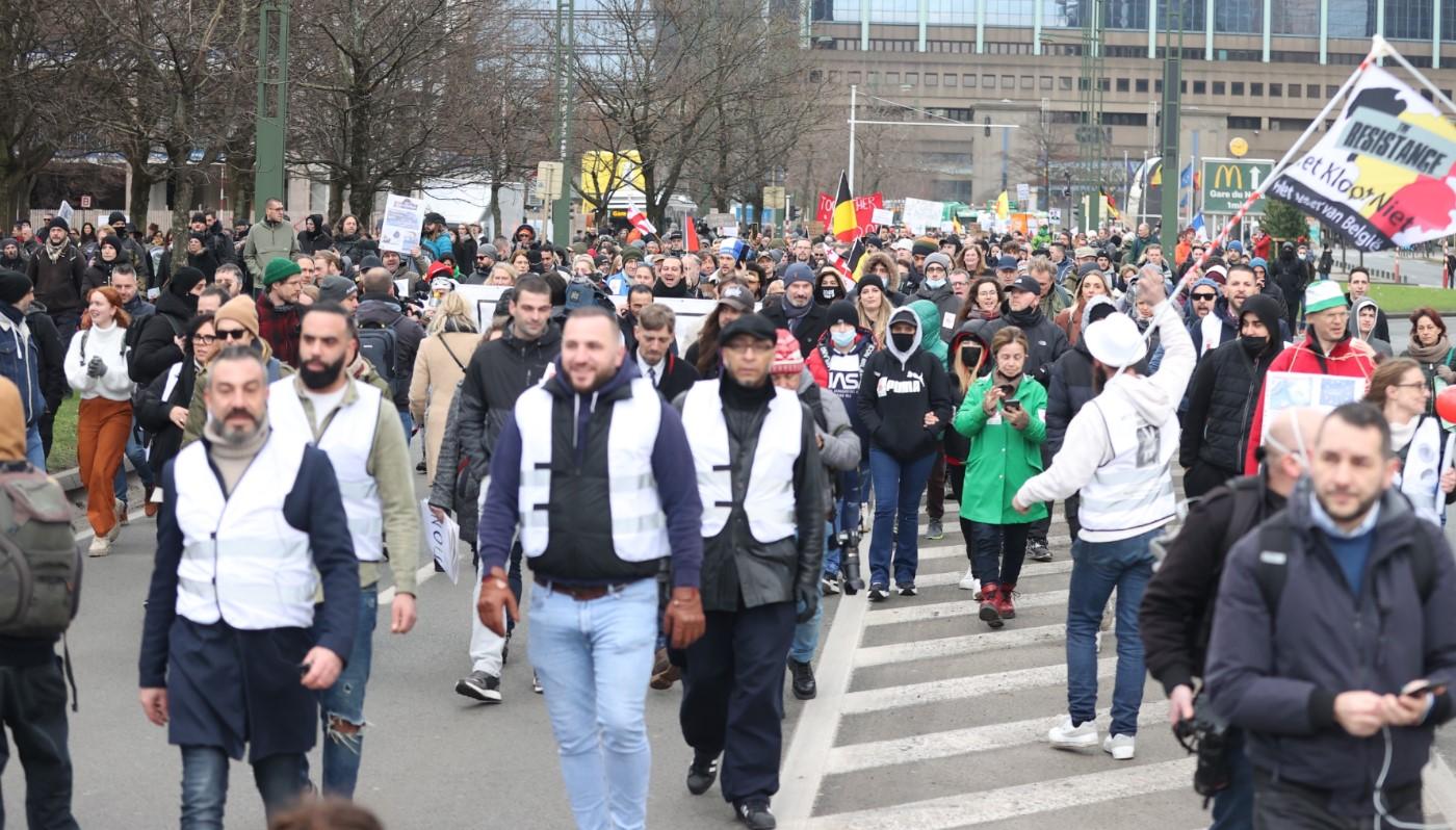 Nekoliko stotina demonstranata okupljenih kod željezničke stanice "Gare du Nord" - Avaz