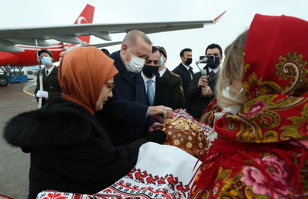 Svečani doček za Erdoana i njegovu suprugu - Avaz