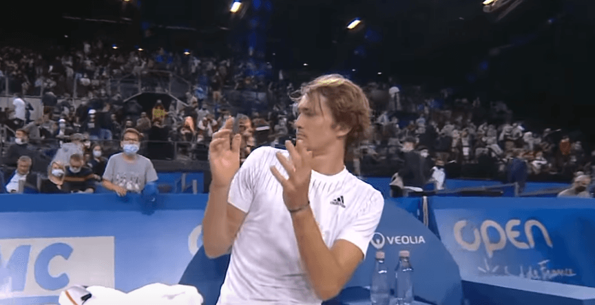 Zverev: Nakon meča pogođen lopticom u glavu - Avaz