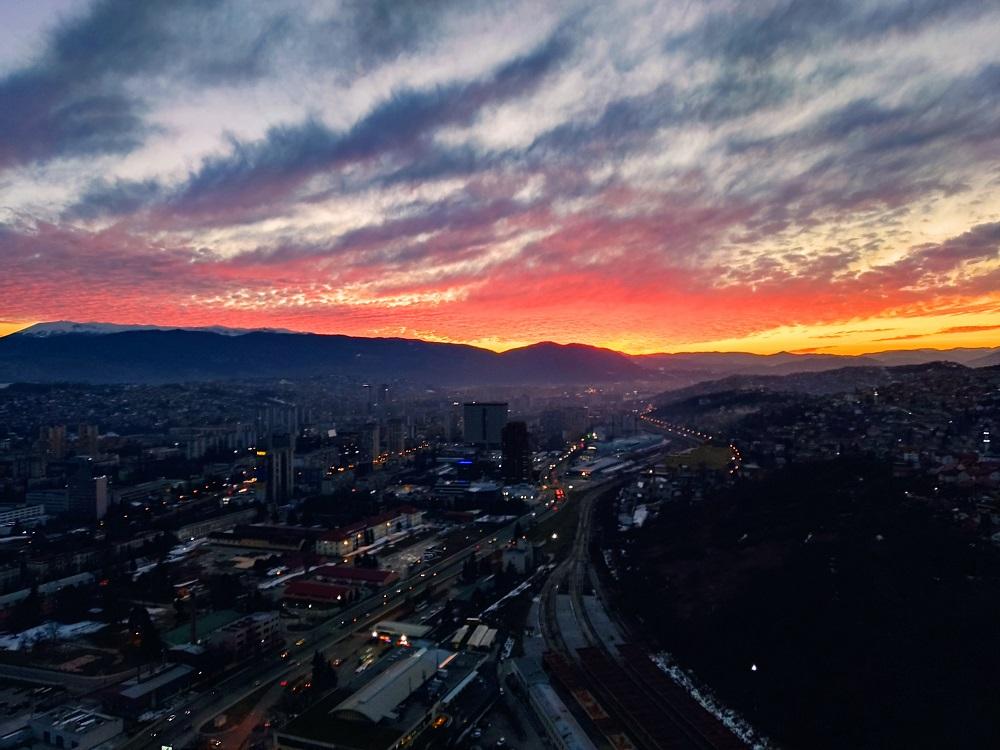 Pogledajte prelijepe fotografije zalaska sunca s "Avazovog" tornja