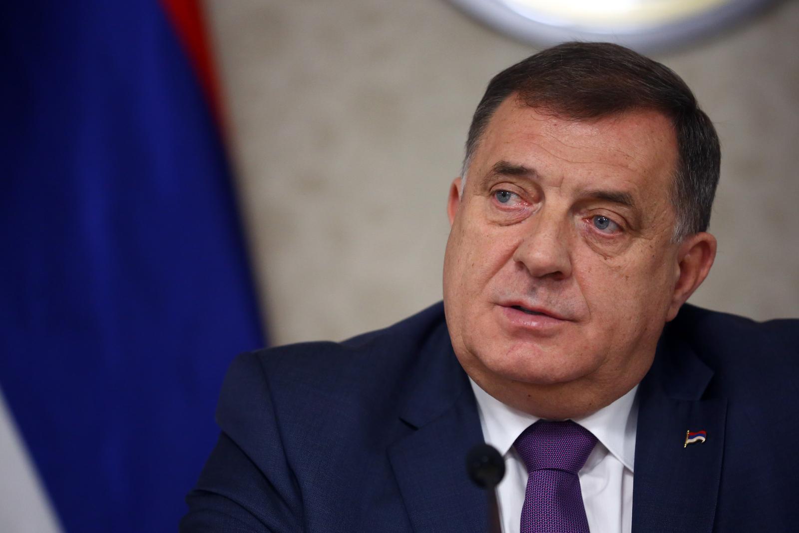 Dodik: Smanjiti PDV na 10 posto za osnovne životne namirnice