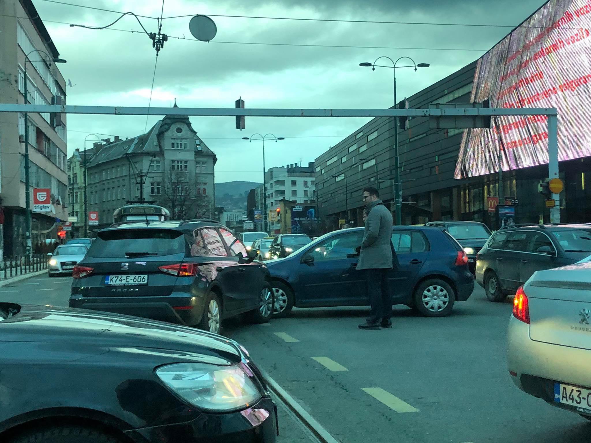 Saobraćajna nesreća kod SCC-a, stvorile se velike gužve