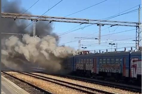 Drama na željezničkoj stanici: Gorio jedan od vagona