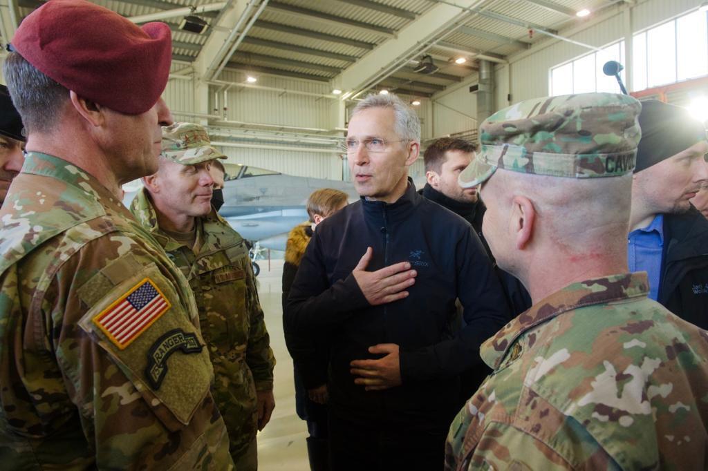 Stoltenberg sa Dudom posjetio NATO trupe u Poljskom - Avaz