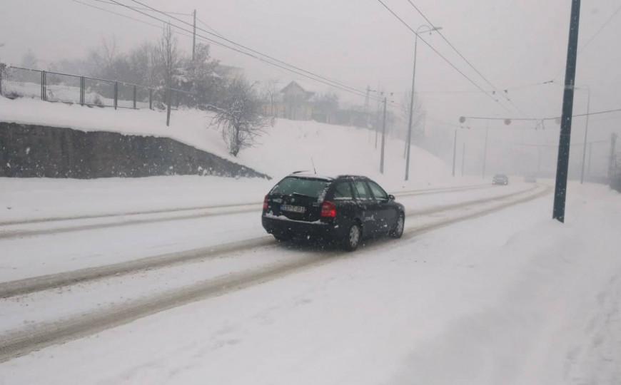 Na ostalim putevima u Bosni i Hercegovini saobraća se po mokrom ili vlažnom kolovozu - Avaz