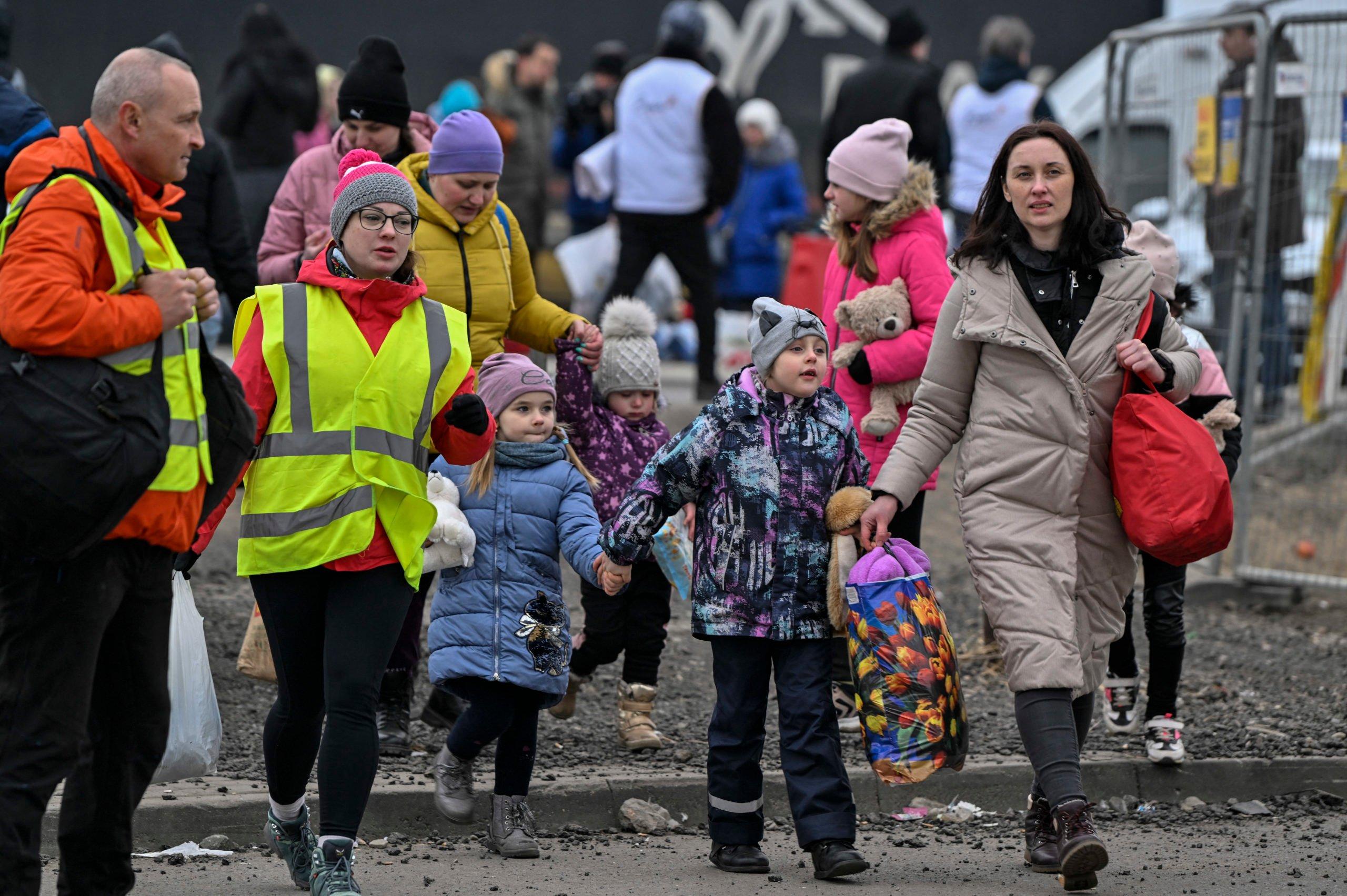 Civili iz pojedinih gradova mogu samo prema Bjelorusiji i Rusiji - Avaz