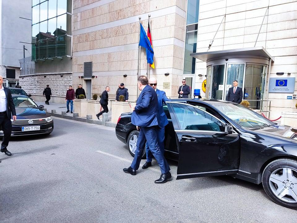 Dodik stigao u zgradu Delegacije EU - Avaz