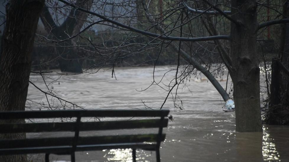 Rijeka Fojnica ranije se izlila na nekoliko mjesta u Visokom - Avaz