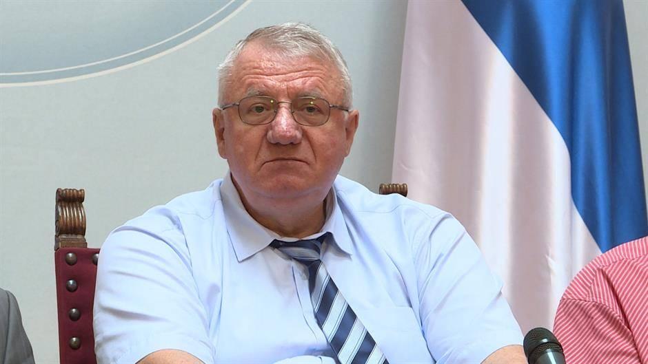 Šešelj potvrdio: Povlačim se s mjesta predsjednika stranke, ali ne i iz politike