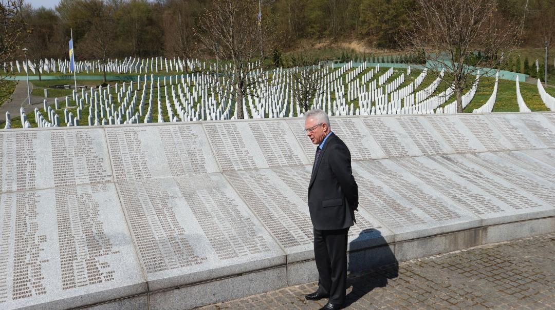 Majkl Marfi u Srebrenici - Avaz