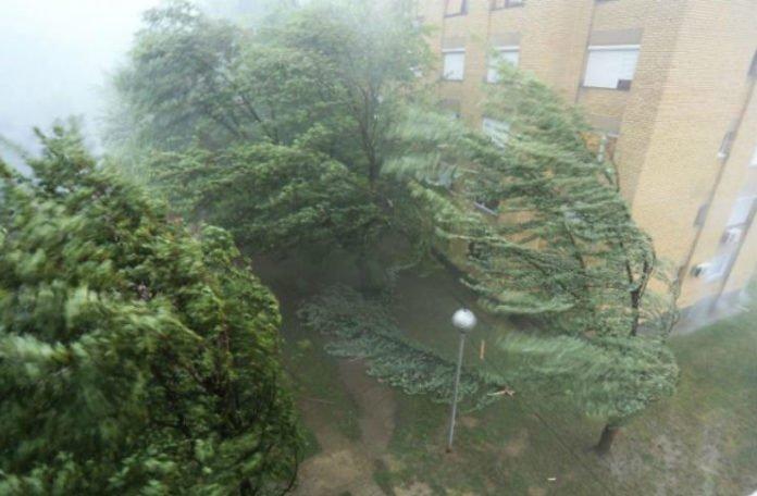 Narandžasti meteoalarm: Orkanski udari vjetra u cijeloj BiH!