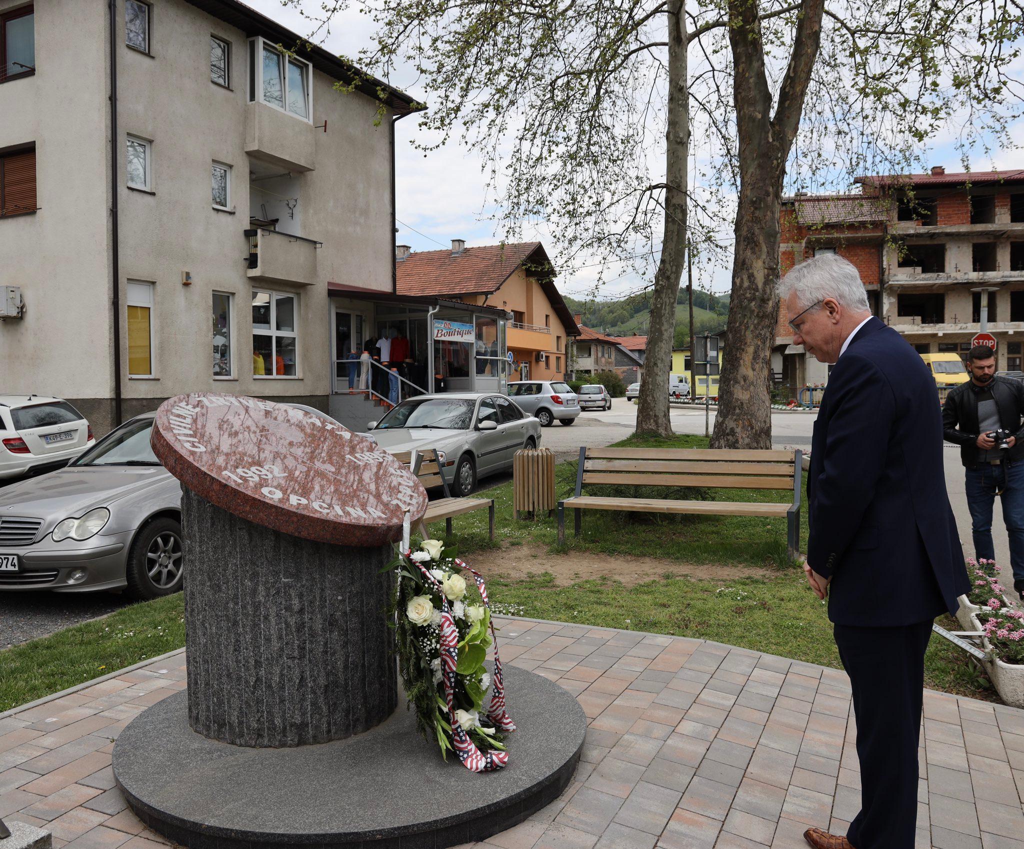 Majkl Marfi u posjeti Općini Žepče - Avaz