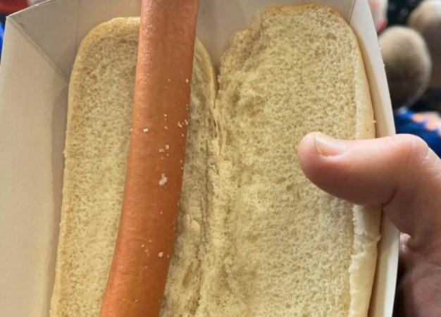 Ovo je vjerovatno "najsiromašniji" hot-dog na svijetu - Avaz