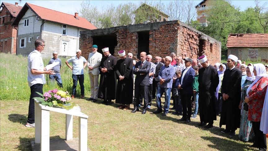 Salkić prisustvovao obilježavanju 30. godišnjice zločina nad Bošnjacima u Suhoj i Zalužju