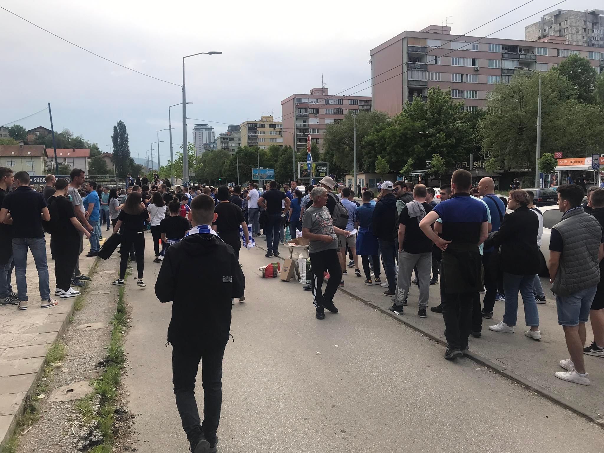 Očekuje se velika posjeta: Ogromna gužva ispred stadiona Grbavica